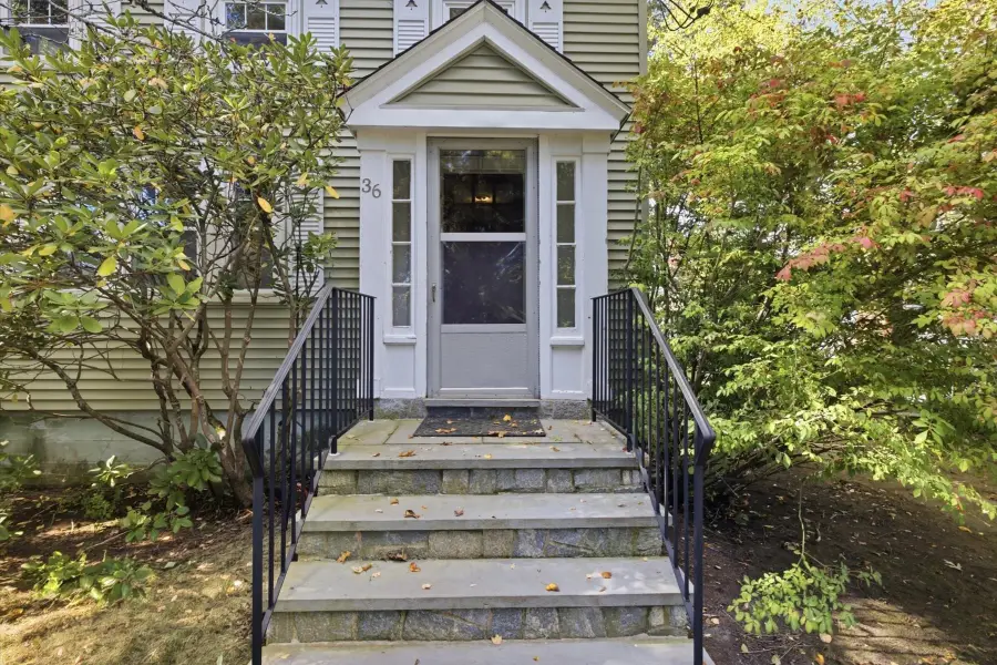36 Pine Hill, Dedham, MA 02026 - #2