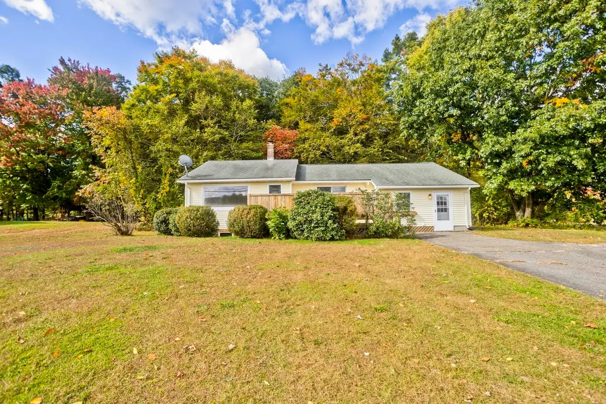 20 Strong Street, Easthampton, MA 01027 - #1