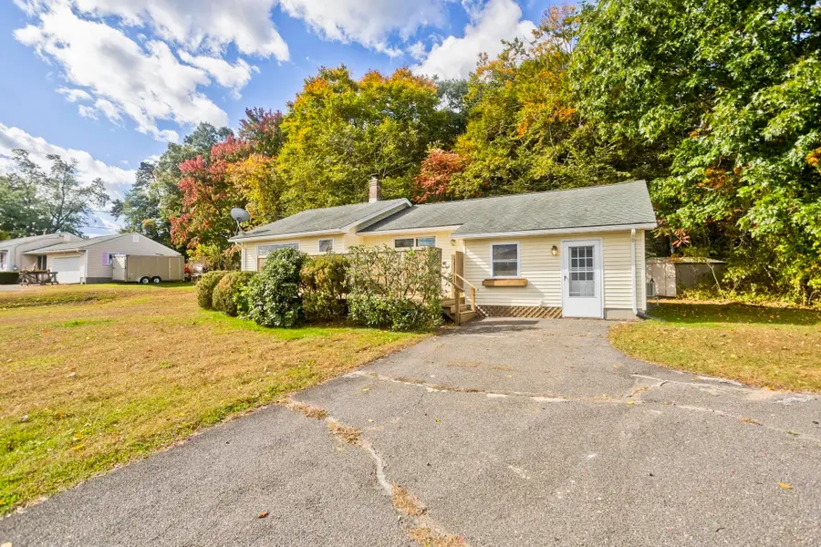 20 Strong Street, Easthampton, MA 01027 - #2