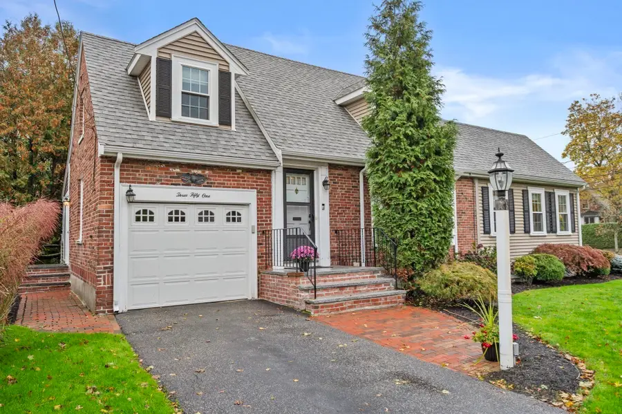 351 Appleton St, Arlington, MA 02476 - #2