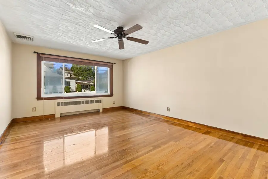 31 Furness Street, Revere, MA 02151 - #3