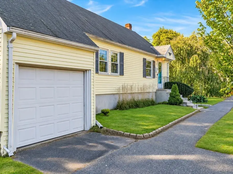 17 Hood Road, Danvers, MA 01923 - #3