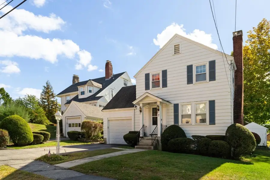 7 Luther Rd, Medford, MA 02155 - #2