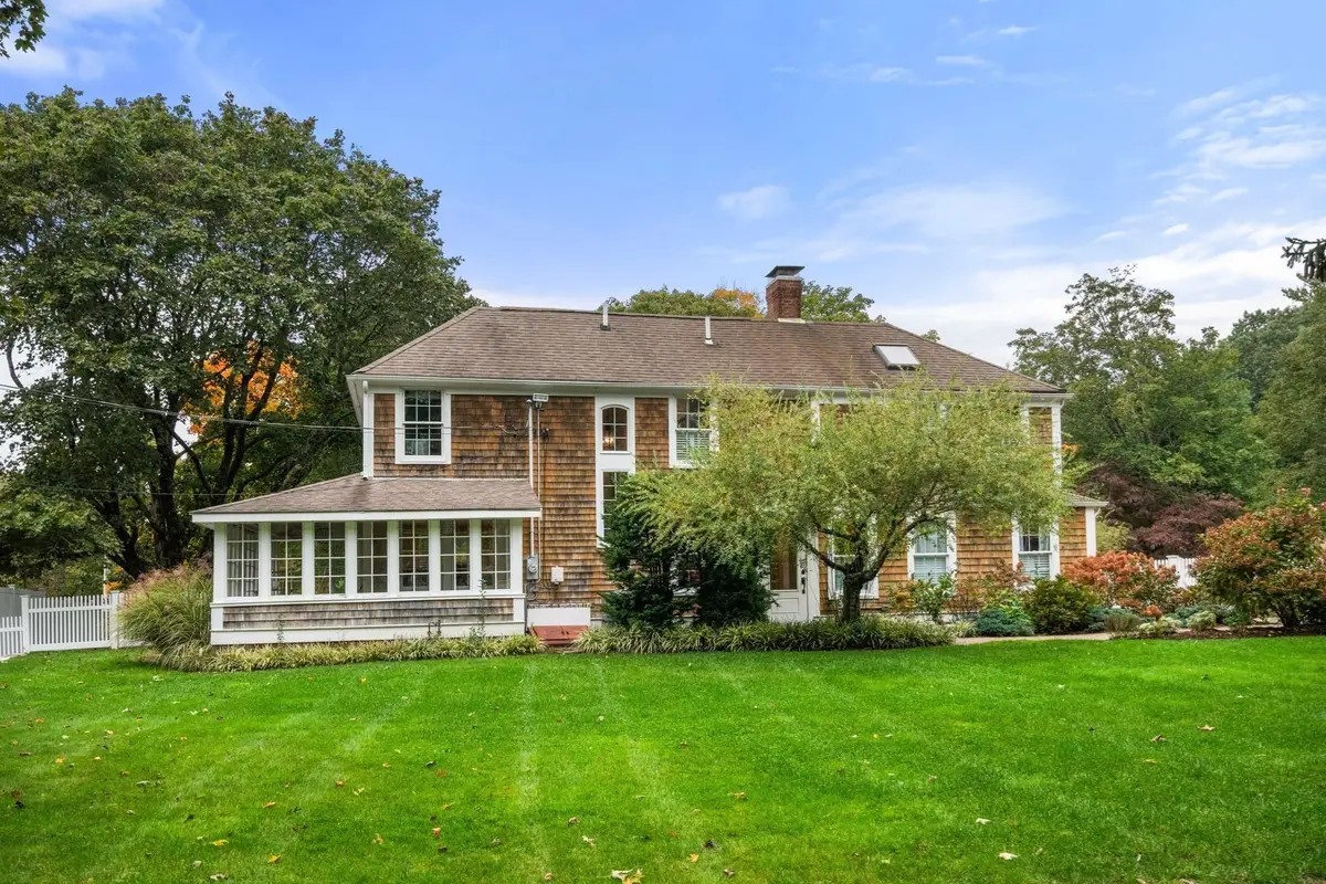 18 Holly Berry Trl, Norwell, MA 02061 - #1