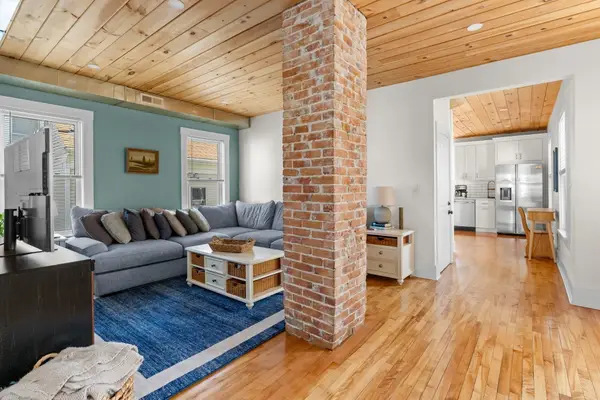 14 Boardman St #2, Salem, MA 01970