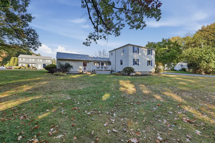 8 Selwyn Rd, Peabody, MA 01960 - #3