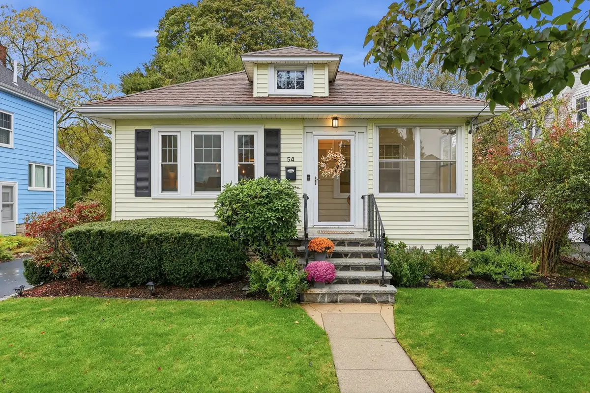 54 Bruce Road, Waltham, MA 02453 - #1