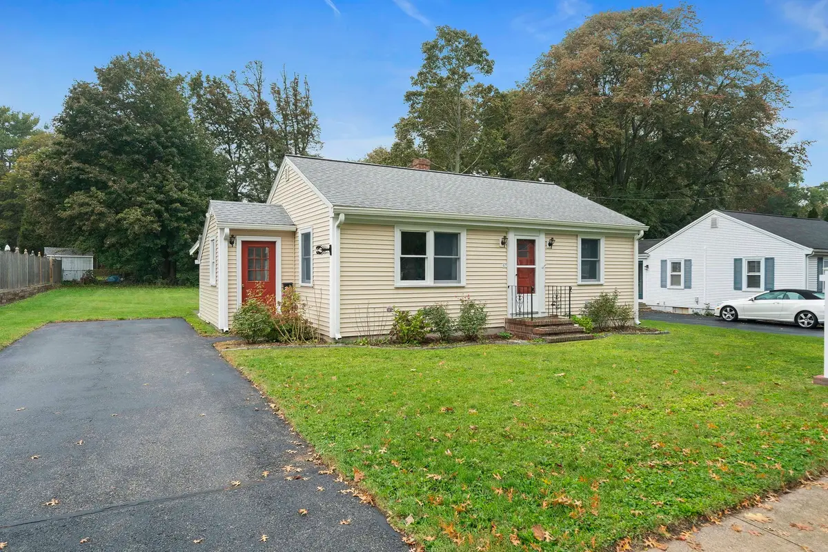 27 Olmsted Terr, Plymouth, MA 02360 - #1
