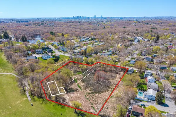 36 Slayton Rd, Melrose, MA 02176