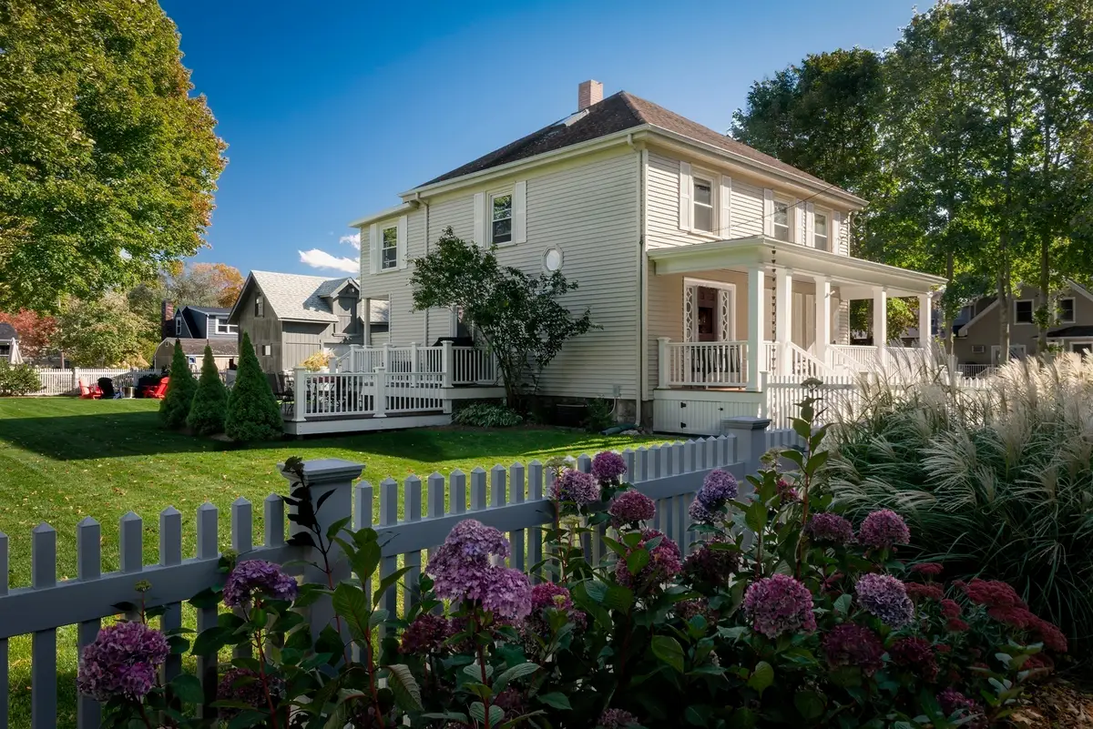 583 Essex St, Beverly, MA 01915 - #1