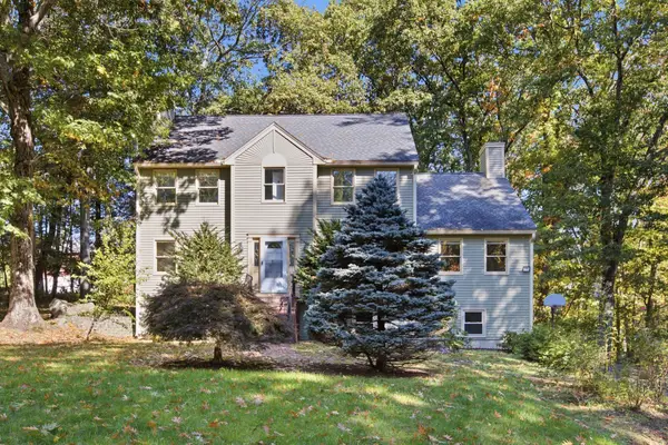 255 Haymeadow Rd, North Andover, MA 01845