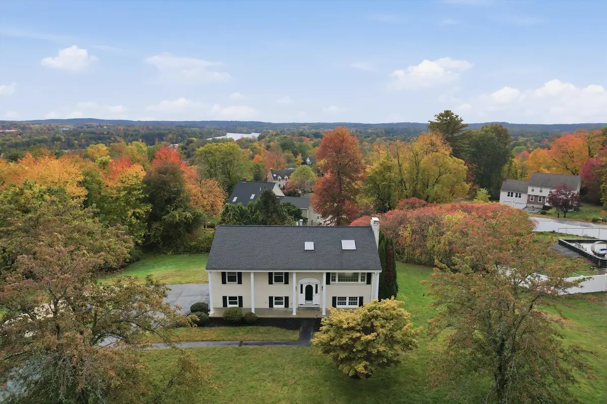 30 Overlook Dr, Methuen, MA 01844 - #1