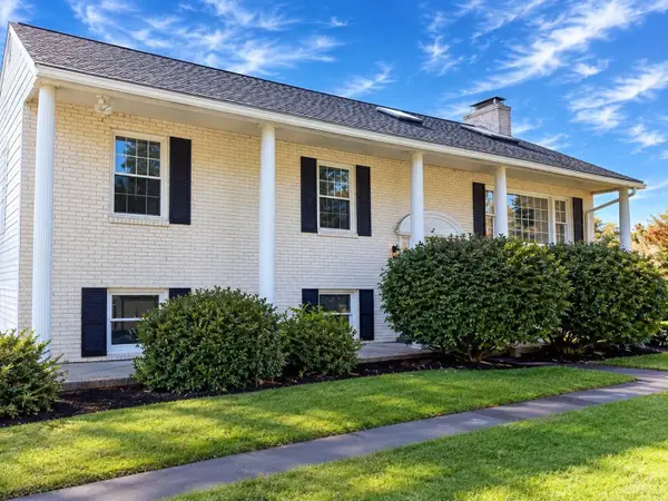 30 Overlook Dr, Methuen, MA 01844