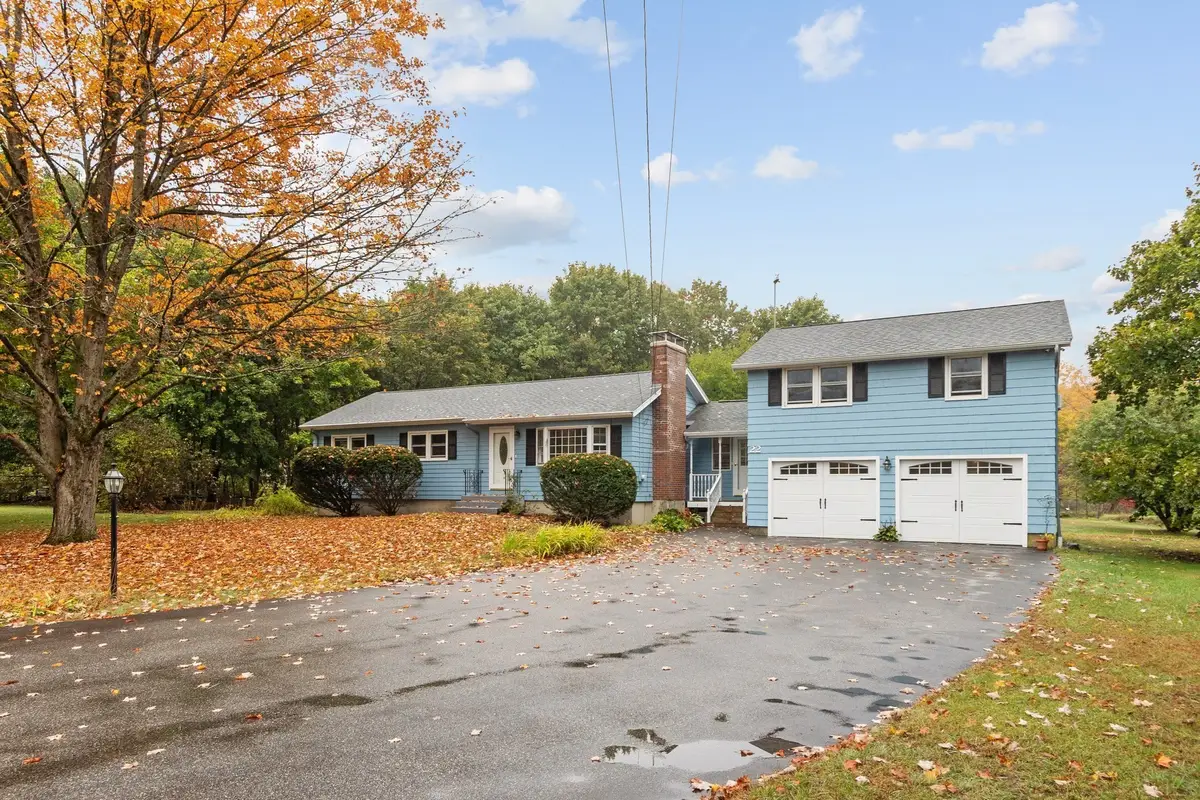 22 Doral Dr, North Chelmsford, MA 01863 - #1