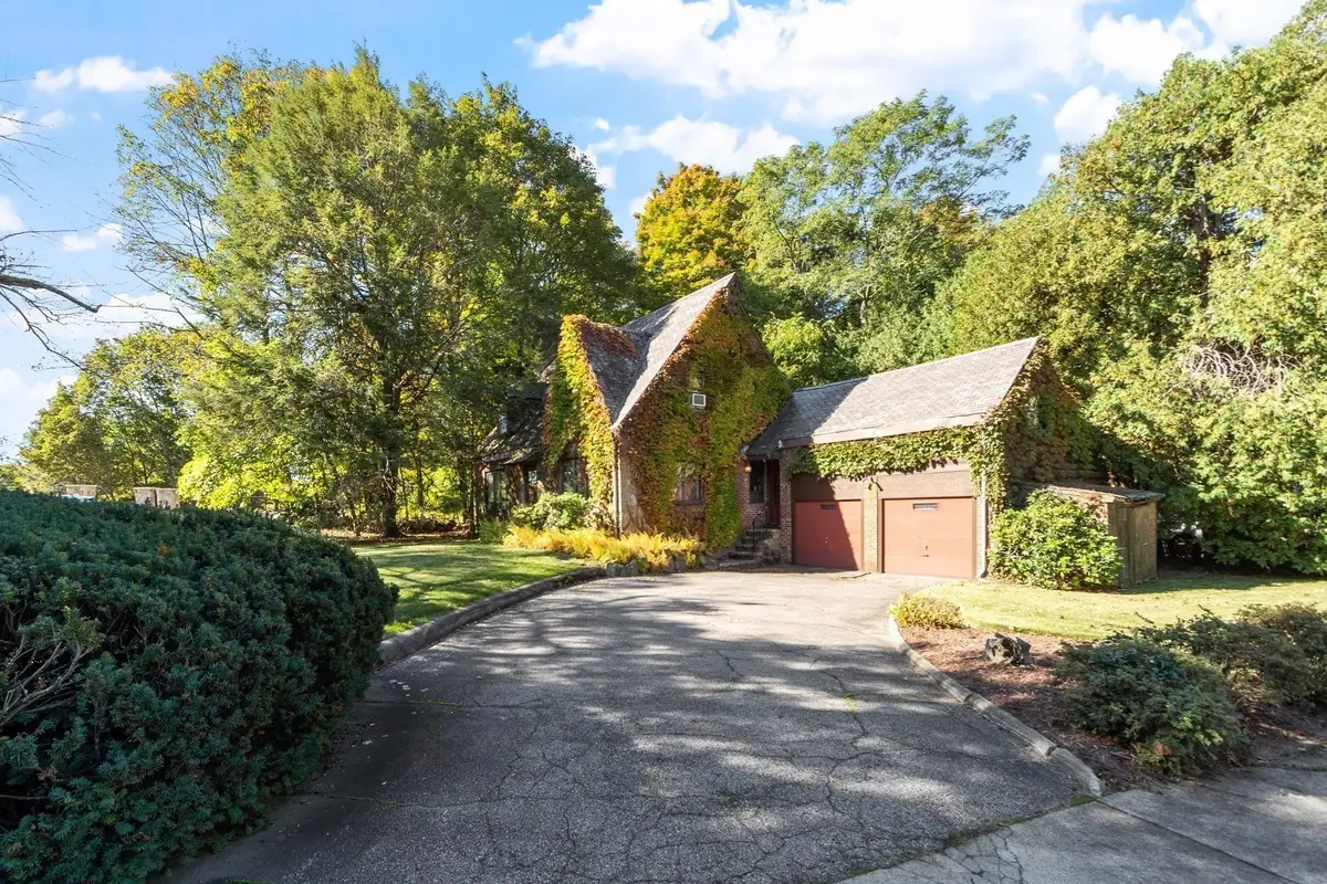 33 Kenmore Rd, Belmont, MA 02478 - #1