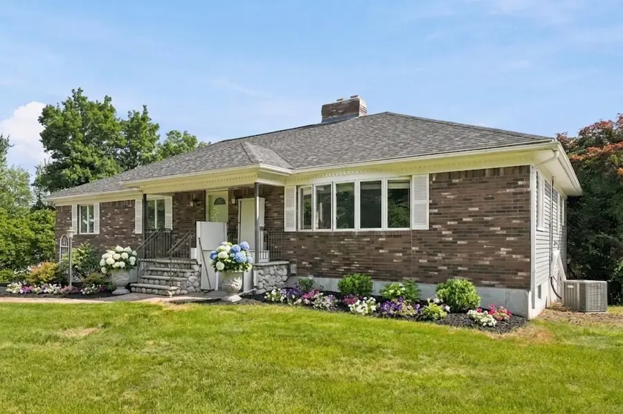 24 Uptack Rd, Groveland, MA 01834 - #2