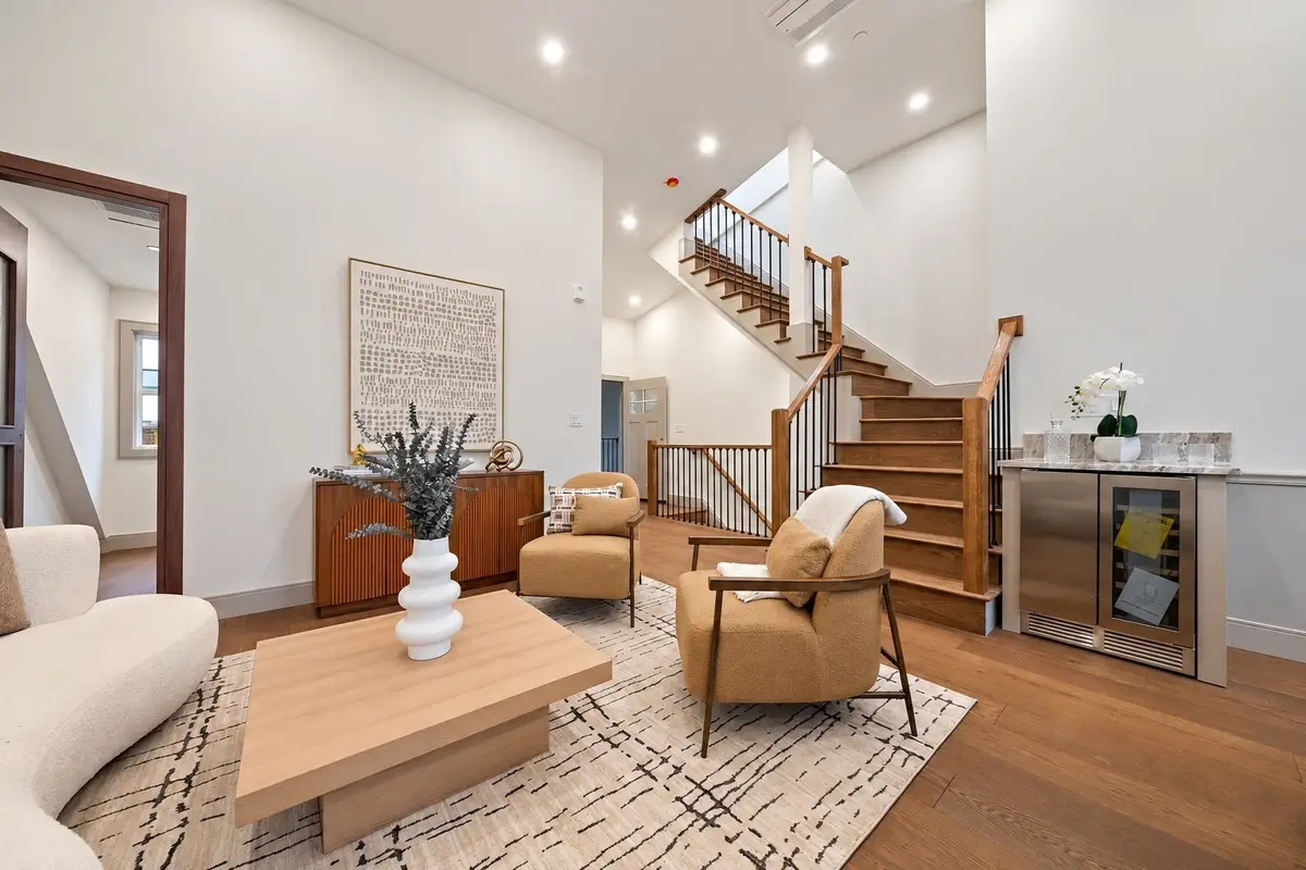 4 Haynes St #4, Boston, MA 02128 - #1