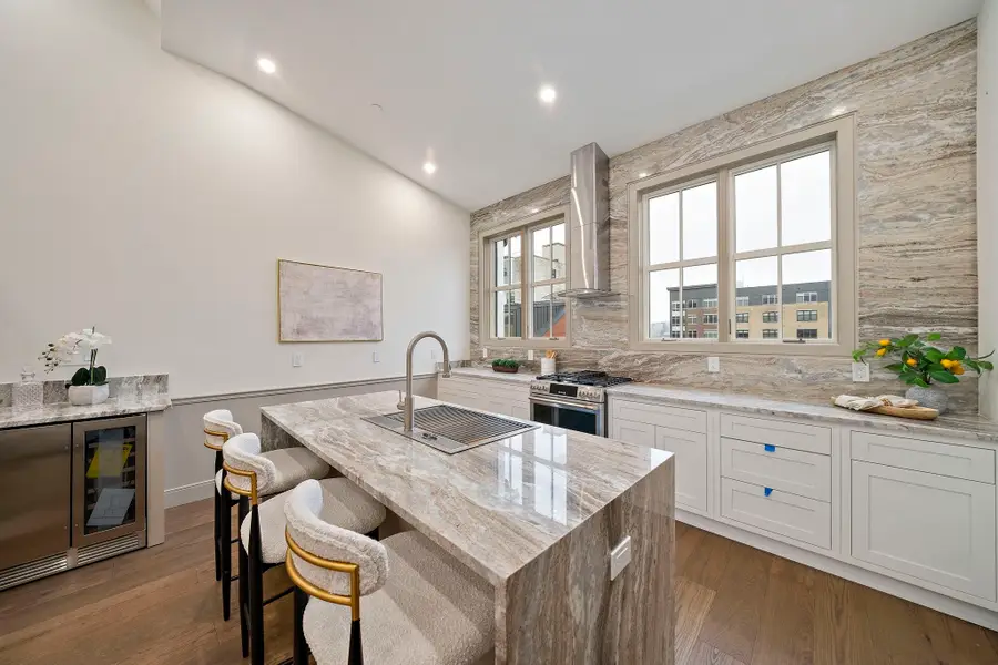 4 Haynes St #4, Boston, MA 02128 - #3