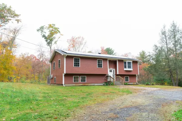 189 Oakham Rd, North Brookfield, MA 01535