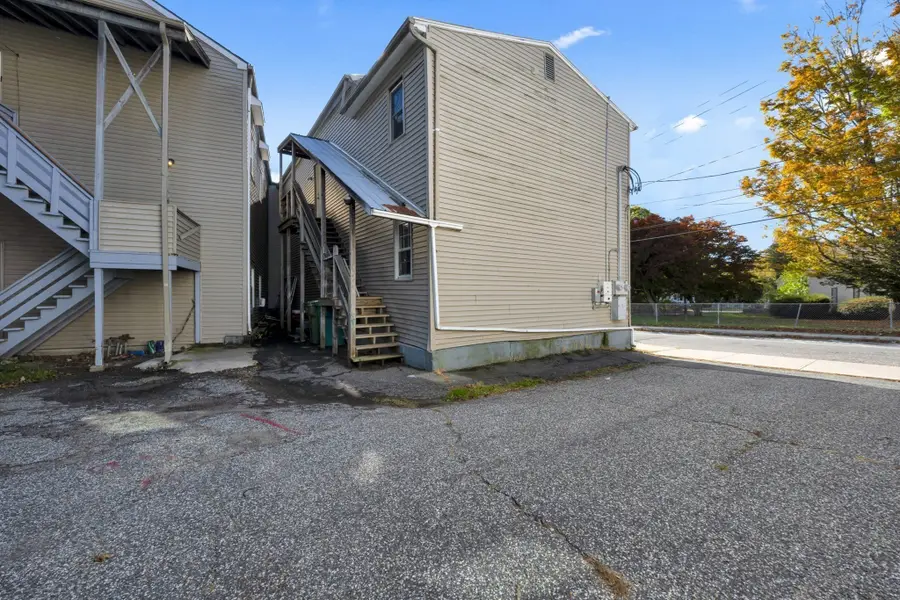 97 Pleasant St, Ware, MA 01082 - #3