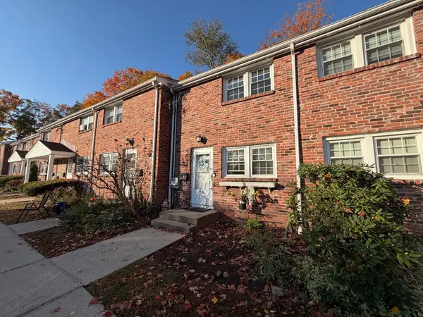 43 Regency Dr #43, Holliston, MA 01746