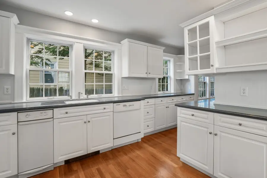 31 Wiley Rd, Belmont, MA 02478 - #3