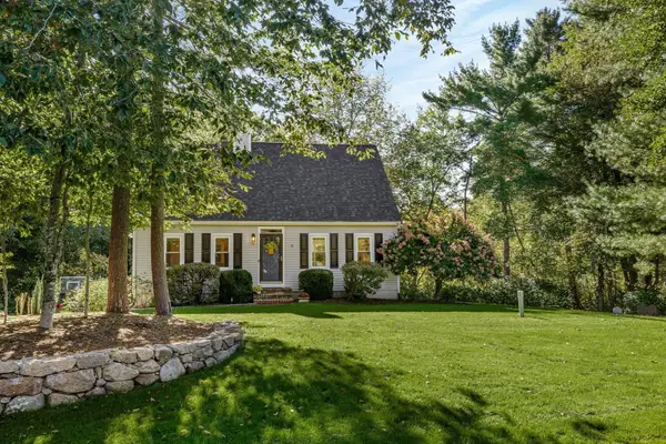 51 Point Of Pines Road, Freetown, MA 02717