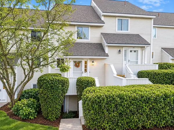 100 Merrimack Ave #132, Dracut, MA 01826
