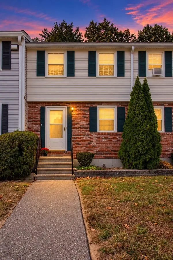 33 Sherburne Ave #3, Tyngsborough, MA 01879