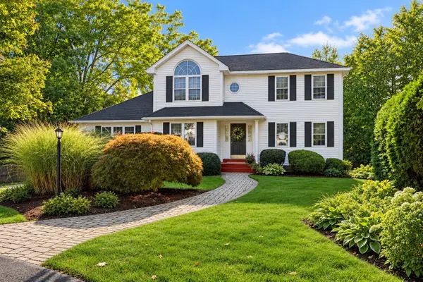 2 Gwen Dr, Auburn, MA 01501