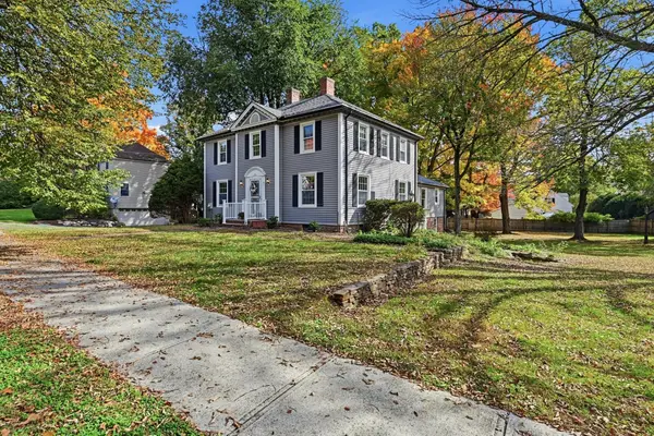 105 Longview, Longmeadow, MA 01106