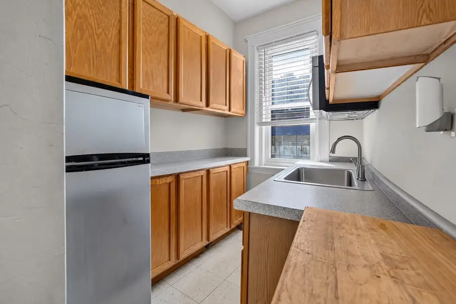 1576 Commonwealth Avenue #1, Boston, MA 02135 - #3