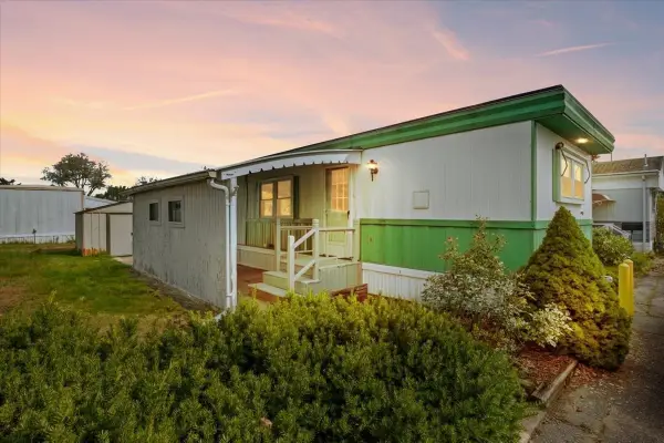 130 East Washington St #89, North Attleboro, MA 02760