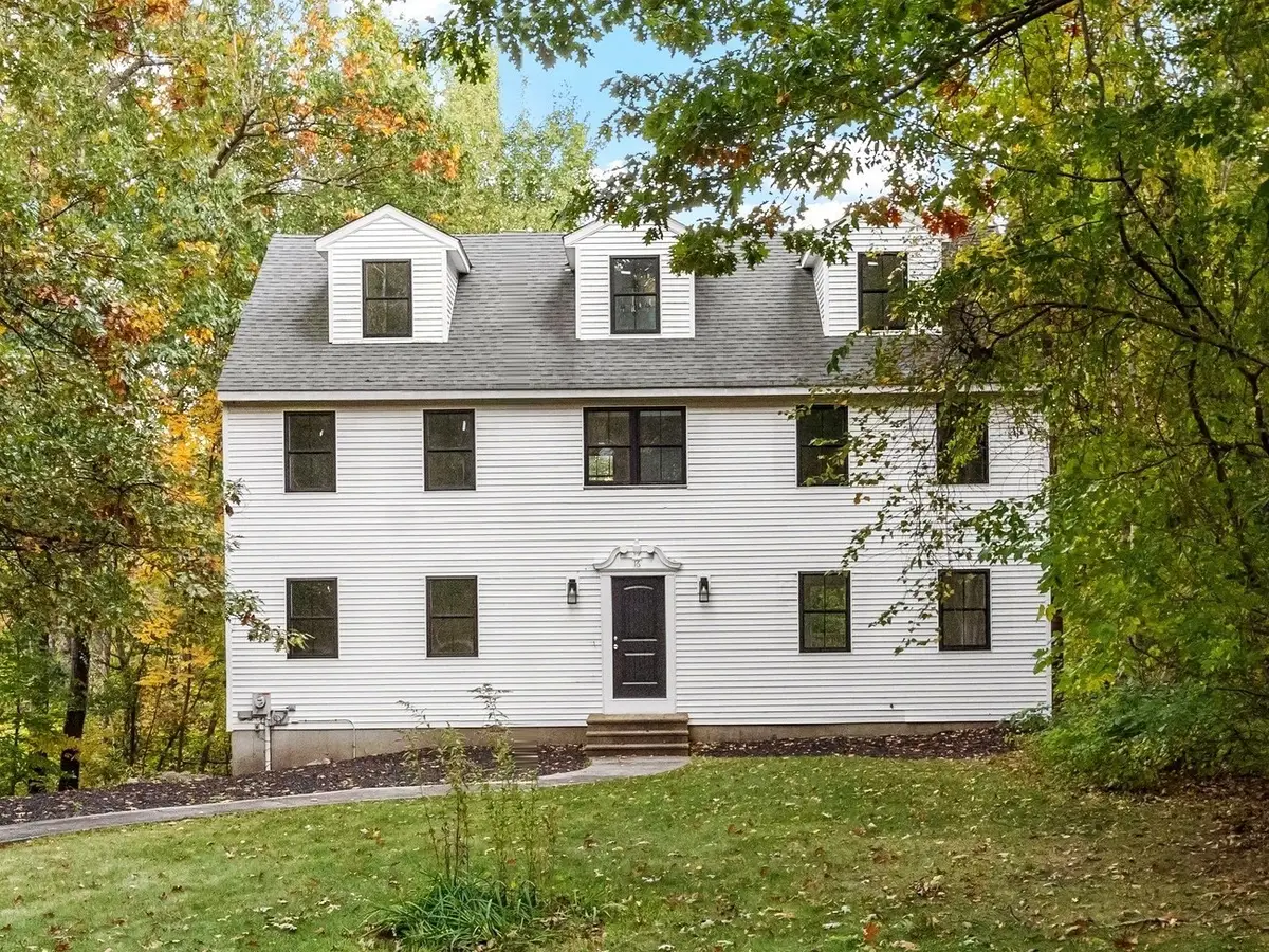 16 E Applewood Dr, Charlton, MA 01507 - #1