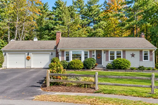 42 Pinebrook Lane, Holden, MA 01520