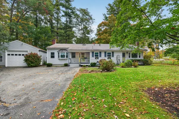 558 Spring St, Hanson, MA 02341