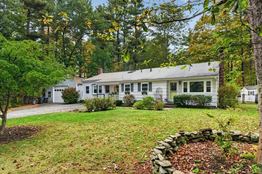 558 Spring St, Hanson, MA 02341 - #2