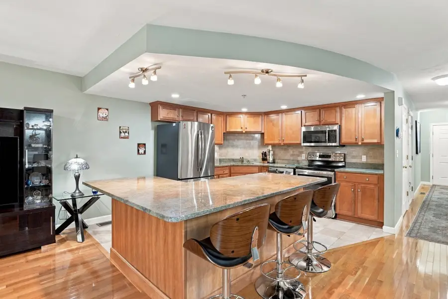 111 Regency Ln #111, Abington, MA 02351 - #3