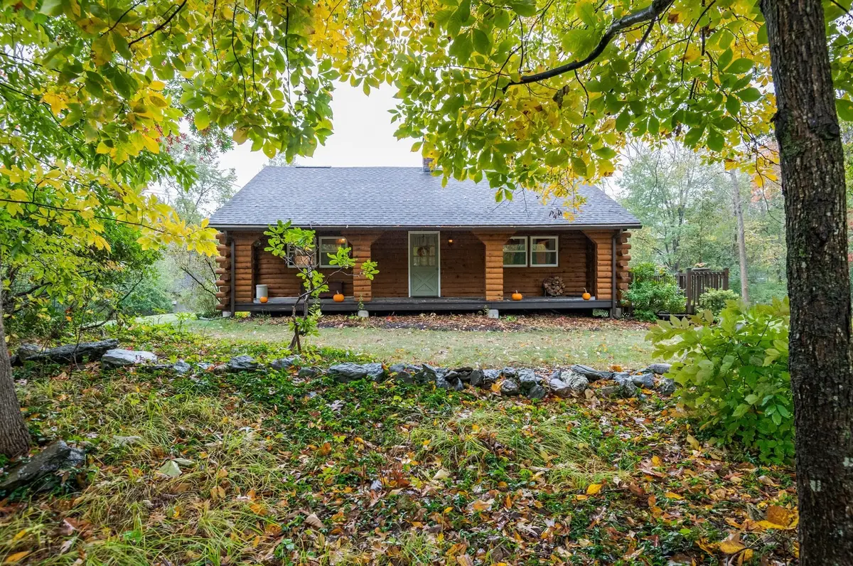 387 Middle St, West Newbury, MA 01985 - #1
