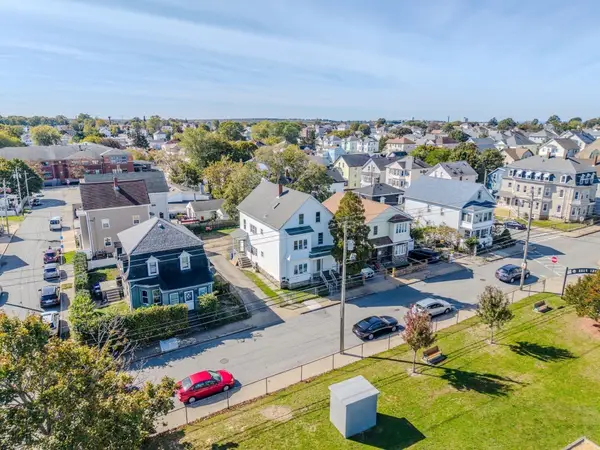 405 Warren St, Fall River, MA 02721