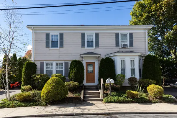 33 Stafford St, Plymouth, MA 02360