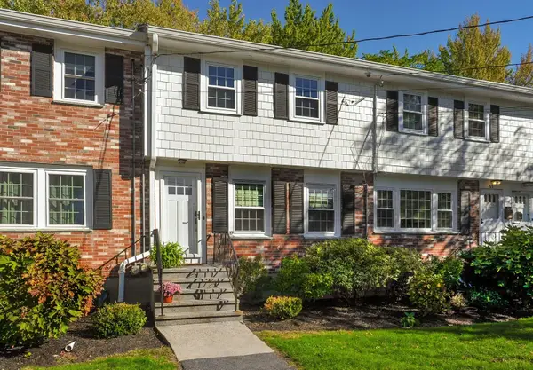 55 Clough Rd #55, Dedham, MA 02026