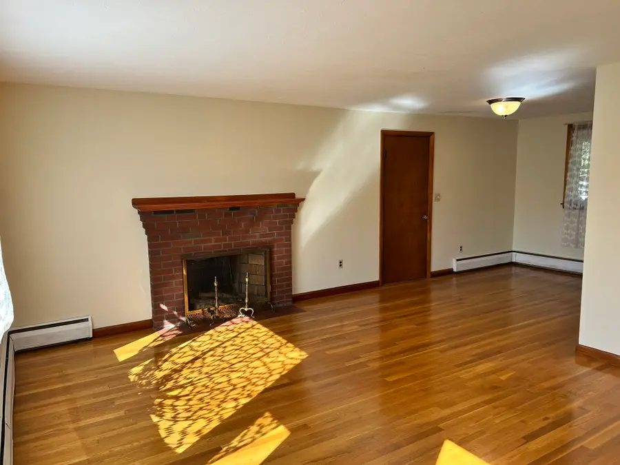 11 Sunflower Rd, Holbrook, MA 02343 - #3