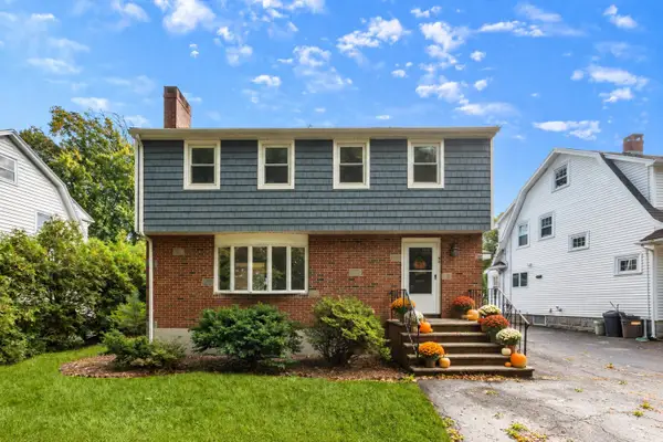 54 Furnace Brook Pkwy, Quincy, MA 02169
