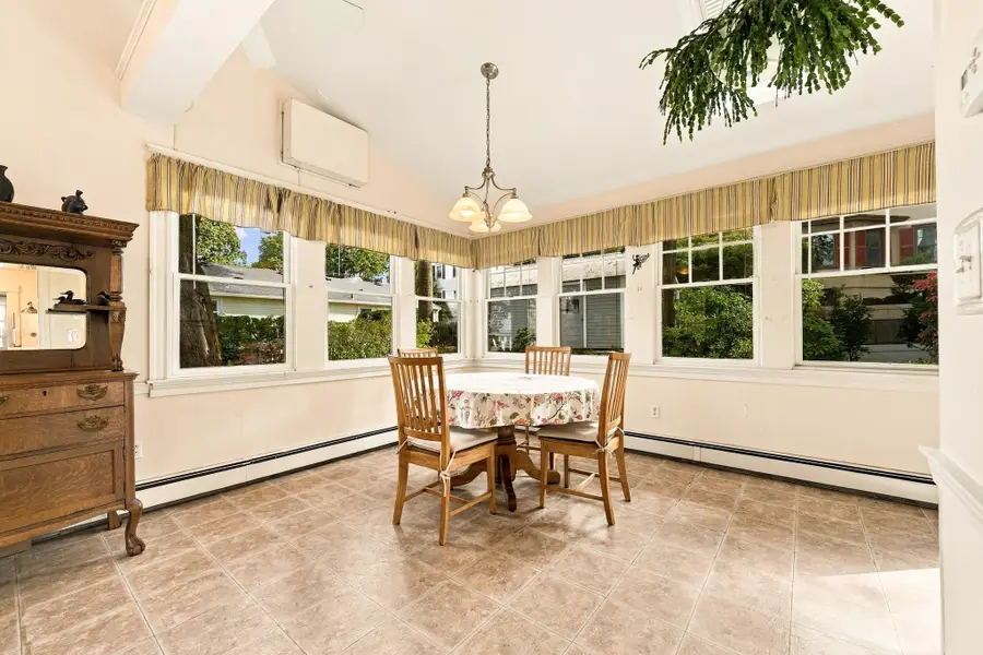 8 Stone Ave, Winchester, MA 01890 - #3