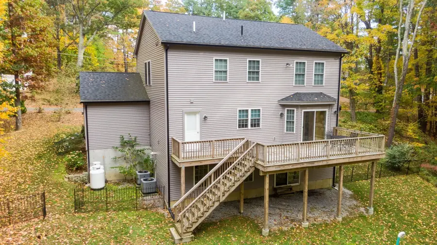 12 Gardner Ave, Sturbridge, MA 01566 - #3