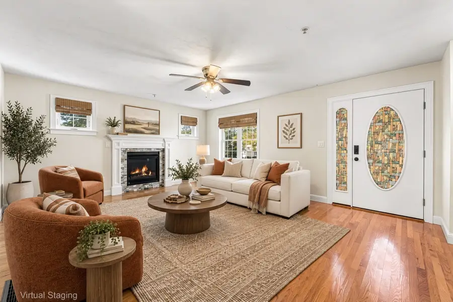 21 Clark St #21, Abington, MA 02351 - #3