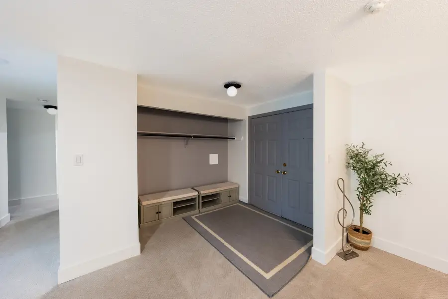255 North Rd #201, Chelmsford, MA 01824 - #2