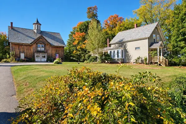 56 Glover St, Southbridge, MA 01550