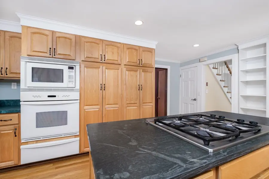 445 Glen Rd, Weston, MA 02493 - #3